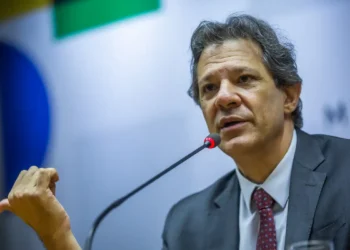 Haddad tem esses impostos como alternativa ao IOF - Imagem: Diogo Zacarias/Ministério da Fazenda