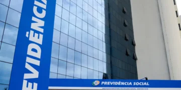 Nova regra do INSS exige idade mínima e atrasa aposentadoria - Imagem: Marcello Casal Jr/Agência Brasil