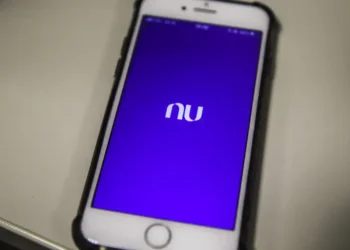 Usuários reclamam que contas do Nubank estão sendo canceladas sem aviso - Imagem: Marcello Casal Jr/Agência Brasil