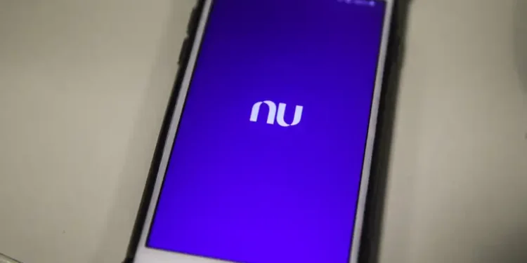Usuários reclamam que contas do Nubank estão sendo canceladas sem aviso - Imagem: Marcello Casal Jr/Agência Brasil