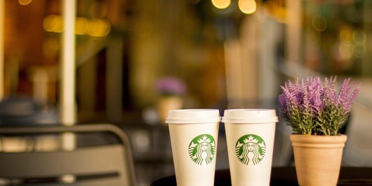 Starbucks de graça! Saiba como retirar café ou refresh sem pagar nada - Imagem: Pixabay