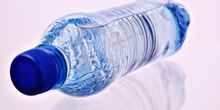 Você vai se surpreender com a quantidade de água que deve beber por dia - Imagem: Pixabay