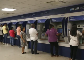 Bancos apostam em pacotes não bancários para aumentar receita - Imagem: José Cruz/Agência Brasil