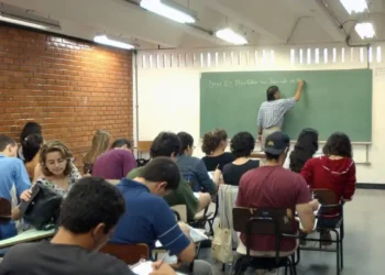 Universitários poderão acumular mais de um benefício com nova regra - Imagem: Agência Brasil