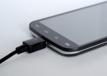 Carregar celulares em USB tem um grande perigo chamado Juice Jacking - Imagem: Pixabay