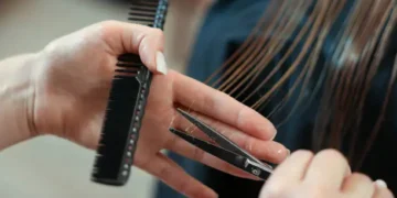Corte de cabelo - Reprodução/iStock