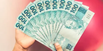 Dinheiro - Reprodução/iStock