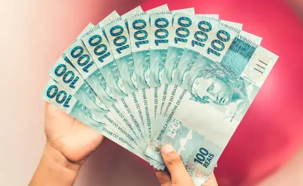 Dinheiro - Reprodução/iStock