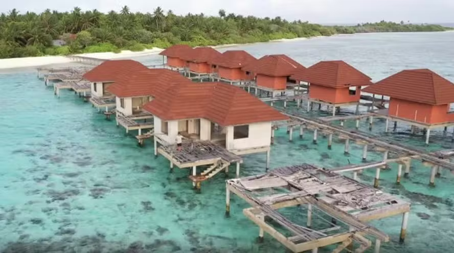 MALDIVAS RESORT