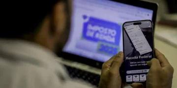 Descubra como sair da malha fina e evitar problemas com a Receita - Imagem: Joédson Alves/Agência Brasil