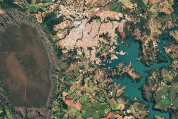 Imagem vista de cima da Serra de Caldas, divulgada pela Nasa  • NASA/Wanmei Liang/ USGS