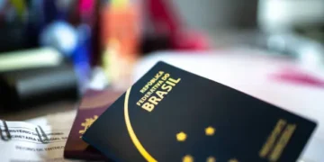 Passaporte - Reprodução/iStock