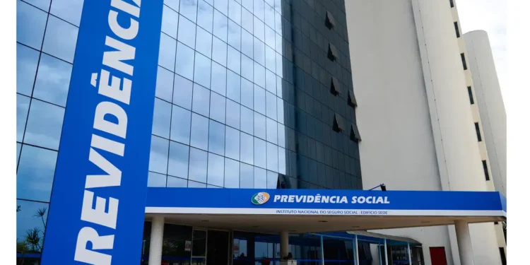 Previdência Social sofre reforma que afeta todos brasileiros - Imagem: Marcello Casal Jr/Agência Brasil