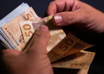 Profissões que ganham acima de R$ 8.000 e quase ninguém conhece - Imagem: Agência Brasil