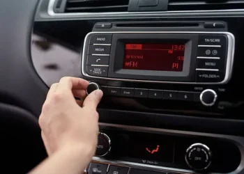 Volume de carro - Reprodução/iStock