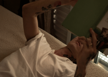 Você sabe o que é book boyfriend? Mulheres procuram este tipo de homem