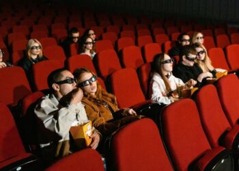 Estudo revela desafios para pessoas com deficiência nos cinemas do Brasil