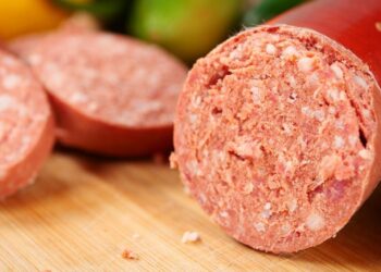 Carne super consumida no Brasil ajuda a causar câncer
