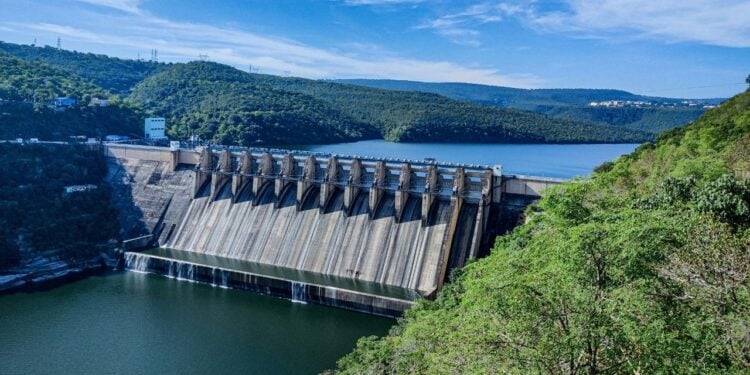 Maior barragem hidroelétrica do mundo está sendo construída