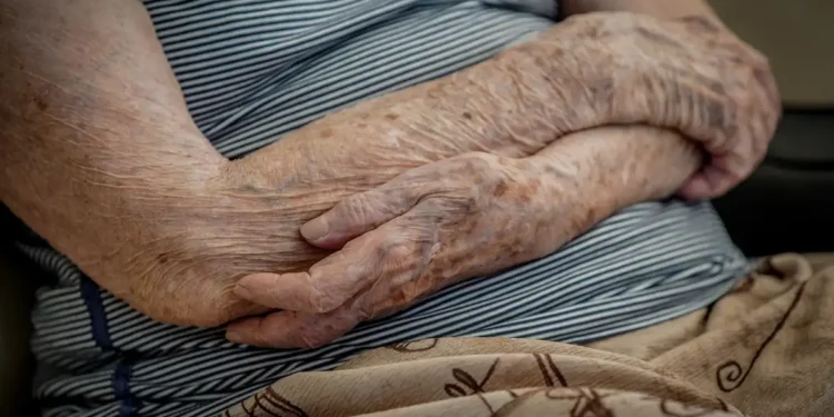 Cientistas descobriram um novo sintoma da doença de Alzheimer - Imagem: Rafa Neddermeyer/Agência Brasil