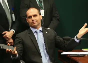 Eduardo Bolsonaro pede anistia em troca da taxa de 50% dos EUA - Imagem: Fabio Rodrigues Pozzebom/ Agencia Brasil