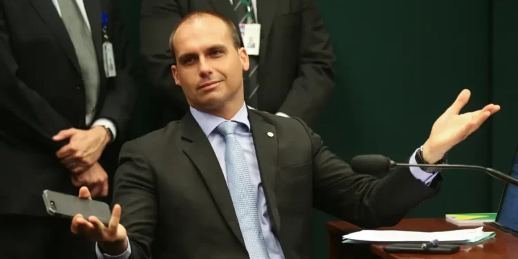 Eduardo Bolsonaro pede anistia em troca da taxa de 50% dos EUA - Imagem: Fabio Rodrigues Pozzebom/ Agencia Brasil