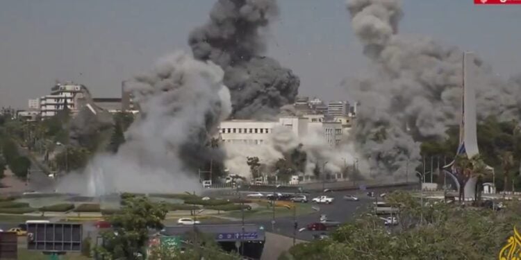 Síria acusa Israel pelos ataques aéreos na sua capital - Imagem: Reprodução/Al Jazeera
