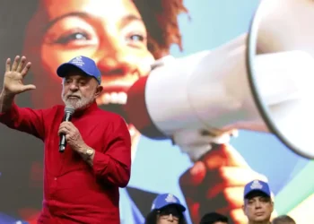 Empresas americanas podem sofrer com impostos de Lula - Imagem: Bruno Peres/Agência Brasil