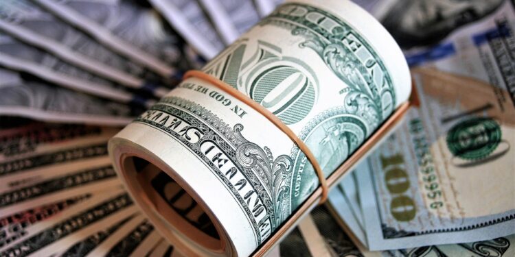 Operações com dólar antes do tarifaço de Trump levantam alerta de vantagem ilegal - Imagem: Pixabay