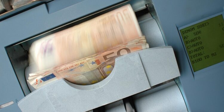 Banco anuncia fechamento de 10 unidades em 3 estados - Imagem: Pixabay