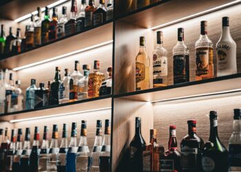 Beber após os 40 aumenta riscos em diversos órgãos - Imagem: Pixabay