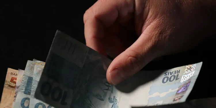 10% dos contratantes de consignado estão inadimplentes - Imagem: José Cruz/Agência Brasil