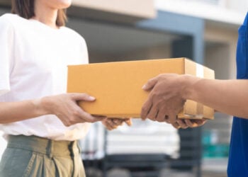 Encomenda - Reprodução/iStock