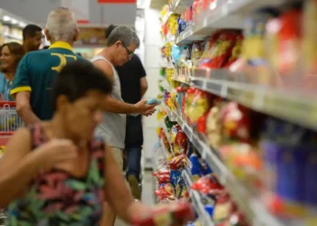 Menos exportações para os EUA podem baixar preços por aqui? - Imagem: Tânia Rêgo/Agência Brasil