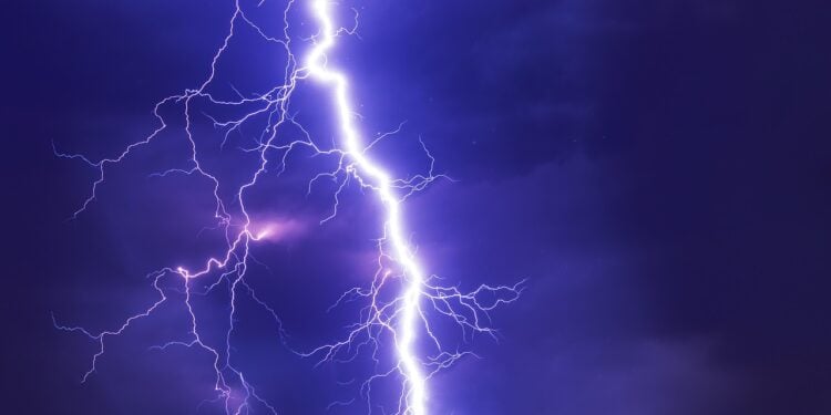 Tempestade de raios flagrada do espaço rende imagem de tirar o fôlego - Imagem: Pixabay
