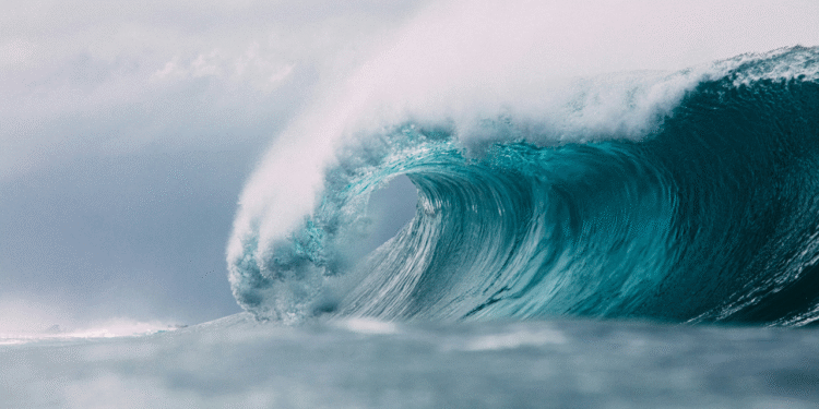 Estudo revela que tsunamis podem se comportar de forma imprevisível e perigosa