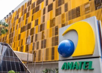 Rede ilegal de telecom em área rural é desativada pela Anatel - Imagem: Divulgação/Ministério das Comunicações