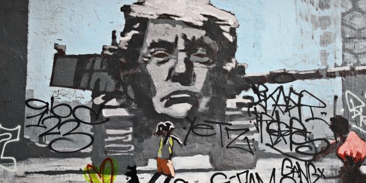Trump quer remover moradores de rua para longe da capital - Imagem: Pixabay