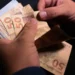 Novo benefício do Governo vai ajudar milhões de brasileiros com comida na mesa - Imagem: Marcello Casal Jr/Agência Brasil
