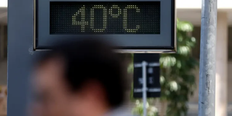 Adeus, inverno! Calor semelhante ao do deserto vai tomar conta do Brasil - Imagem: Tânia Rêgo/Agência Brasil