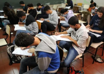 Pesquisa revela descumprimento da lei do ensino médio em 6 estados - Imagem: Gabriel Jabur/Agência Brasília