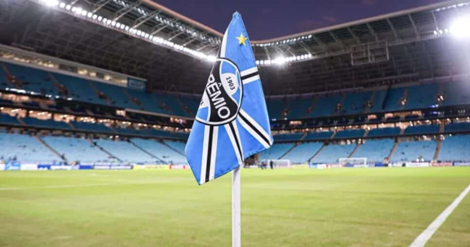 Grêmio "rouba" craque da Seleção: A Nação chora, mas o Mengão se reergue!