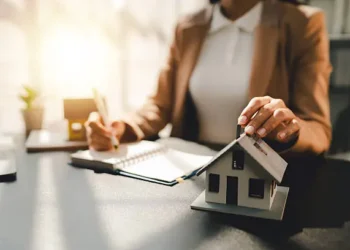 Imobiliária - Reprodução/iStock