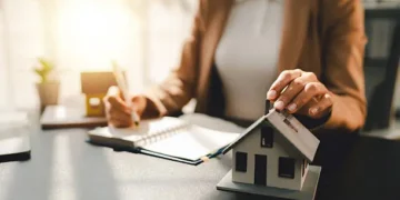 Imobiliária - Reprodução/iStock