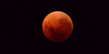 Lua de Sangue - Reprodução/iStock