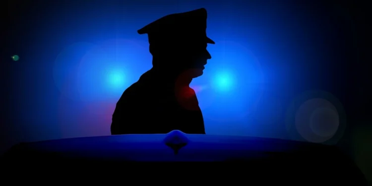 2 PMs foram presos sob acusação de homicídio culposo de morador de rua - Imagem: Pixabay