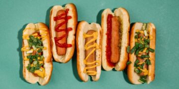 Venda de cachorro-quente foi proibida no país: entenda