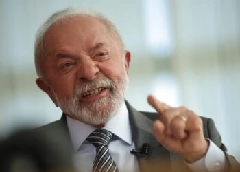 Por que estão afirmando que Lula saiu em defesa de Bolsonaro?