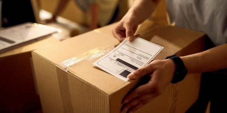 Especialistas orientam como agir ao receber encomenda não solicitada