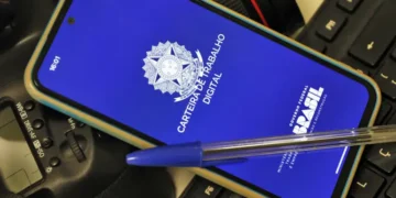 Trabalhadores afastados não tem direito ao 13º salário? - Imagem: Bruno Peres/Agência Brasil